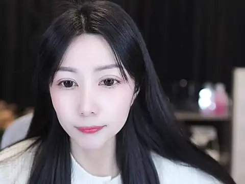 Nuyoah-77 online show from 12-22-25, 02:39