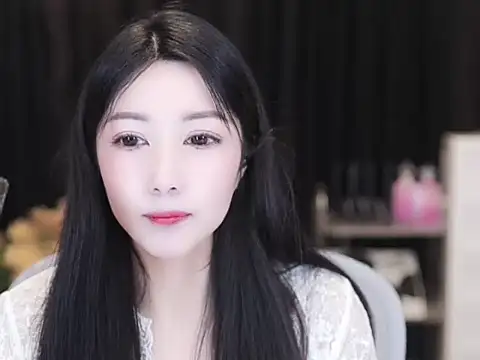 Nuyoah-77 online show from 10-10-25, 03:57