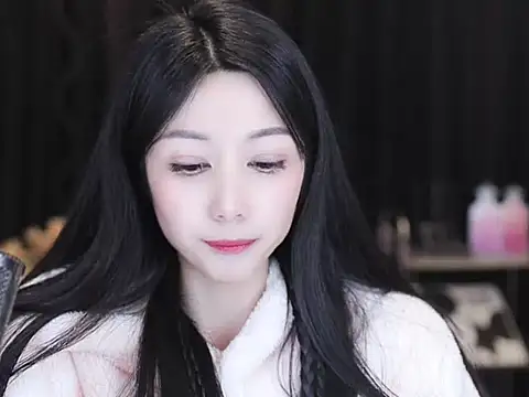 Nuyoah-77 online show from 01-15-26, 02:31