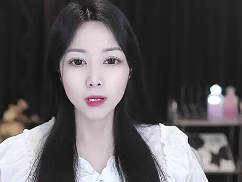 Nuyoah-77 online show from 03-19-26, 06:57