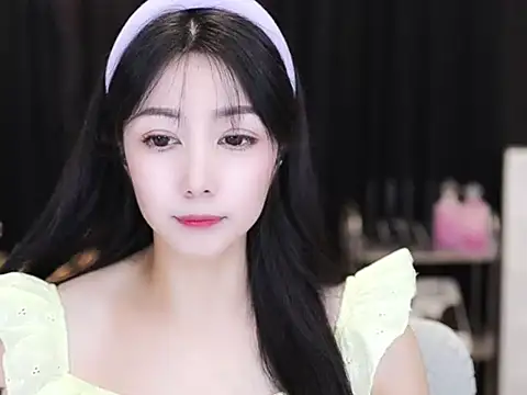 Nuyoah-77 online show from 09-24-25, 04:24