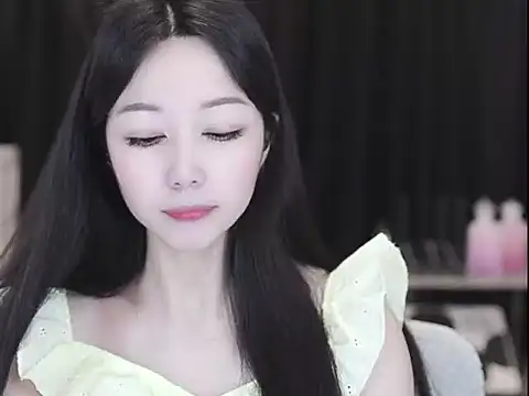 Nuyoah-77 online show from 04-16-26, 06:25