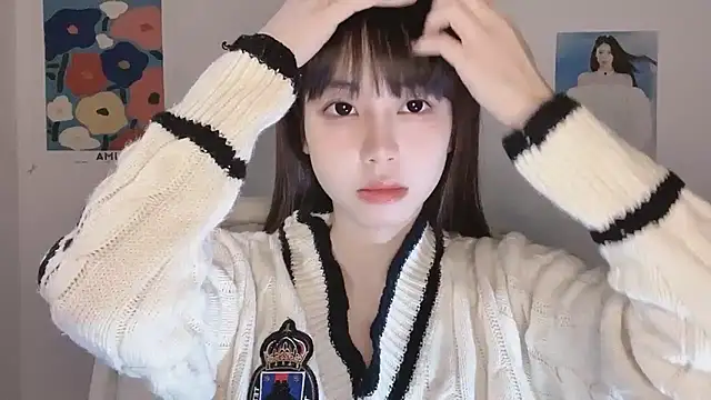 -Hottie online show from 11-20-25, 04:07