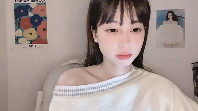 -Hottie online show from 11-18-25, 04:10