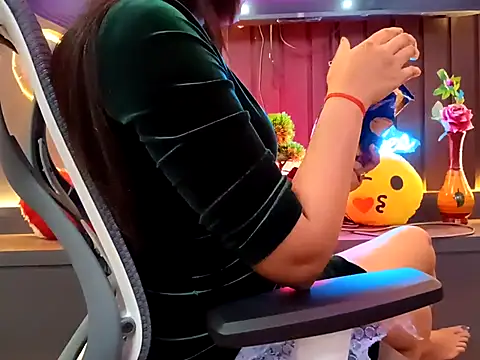 GoldnessAishu online show from 03-22-25, 02:36