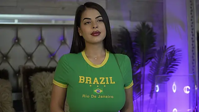 KeylaConner online show from 11-26-25, 04:56