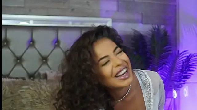 KeylaConner online show from 09-11-25, 08:14