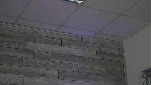 KeylaConner online show from 11-28-25, 05:18