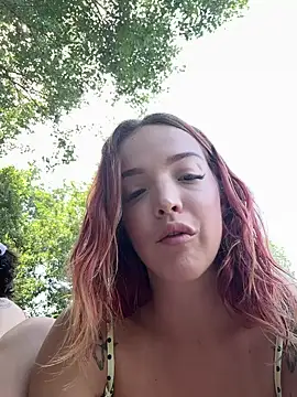 Snapshot of gloria01_daddy chatting on 07-07-26, 01:03 gloria01 daddy online show from 07-07-26, 01:03
