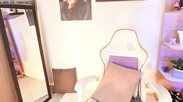 Snapshot of ValeriaCox chatting on 07-10-26, 03:12 ValeriaCox online show from 07-10-26, 03:12