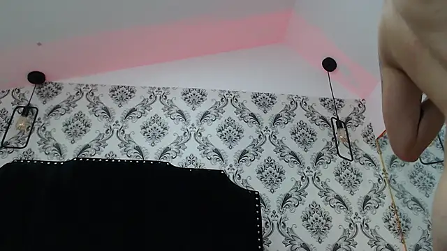 Snapshot of SaaraBrown chatting on 03-14-25, 06:50 SaaraBrown online show from 03-14-25, 06:50