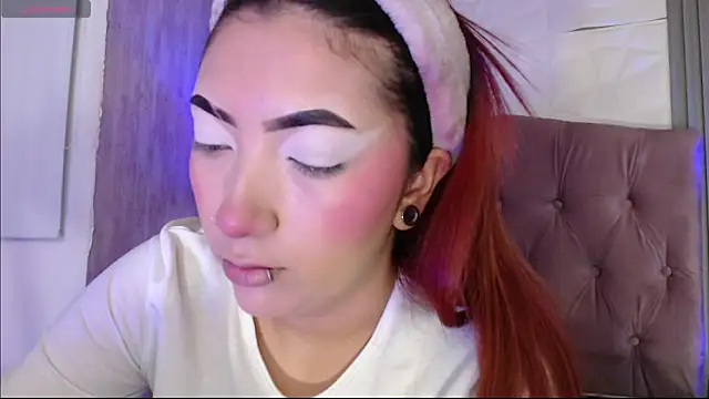 Mia Rinn online show from 11-18-25, 02:53