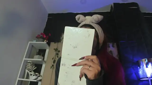 Mia Rinn online show from 02-12-26, 12:38