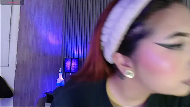 Mia Rinn online show from 11-13-25, 03:49