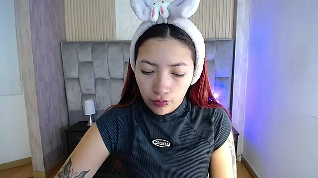 Mia Rinn online show from 10-21-25, 01:21