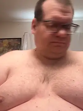 treatbobnicer online show from 11-28-25, 03:45