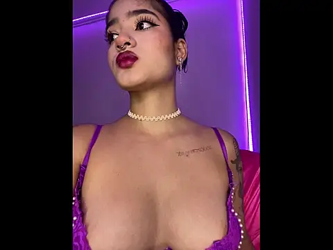 charlotte 9999 online show from 11-05-25, 06:55