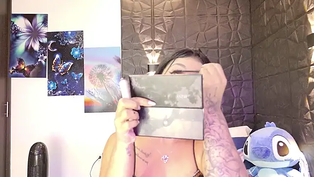 Snapshot of graceymilf666 chatting on 09-12-25, 11:32 graceymilf666 online show from 09-12-25, 11:32