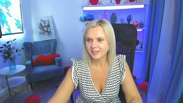 Snapshot of AgathaKlouin chatting on 02-15-26, 03:07 AgathaKlouin online show from 02-15-26, 03:07