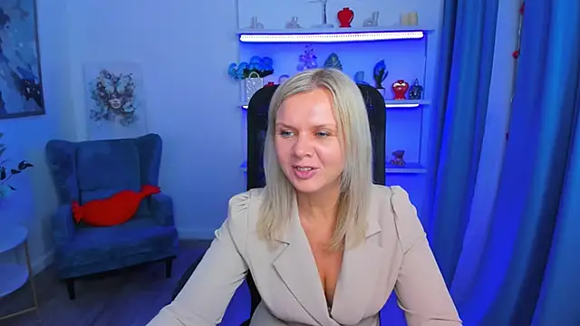 Snapshot of AgathaKlouin chatting on 02-19-26, 07:11 AgathaKlouin online show from 02-19-26, 07:11