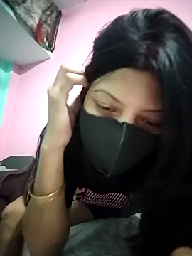Hotty-Divya online show from 04-17-26, 02:36