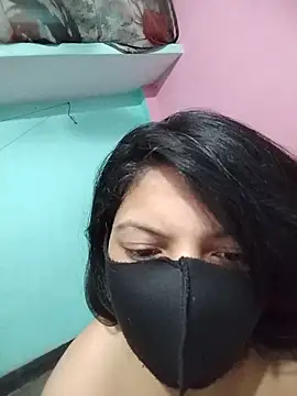 Hotty-Divya online show from 06-20-26, 03:44