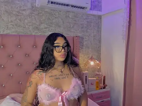 Mia Jansen online show from 02-11-26, 01:55