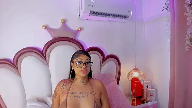 Mia Jansen online show from 05-11-26, 04:04