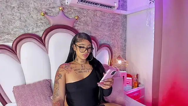 Mia Jansen online show from 03-30-26, 01:23