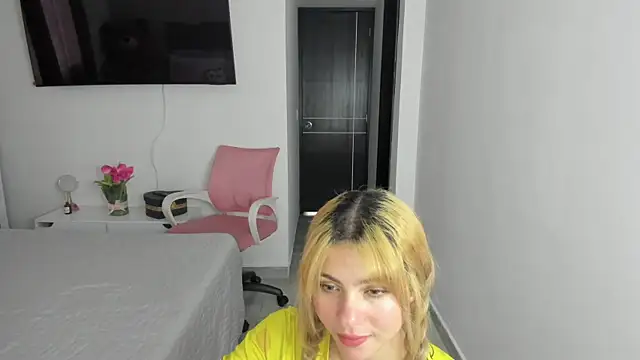 Ori valentina online show from 02-26-25, 08:47