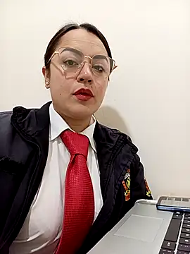 Lesly 10- online show from 10-21-25, 12:48