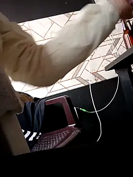 Lesly 10- online show from 11-16-25, 09:30