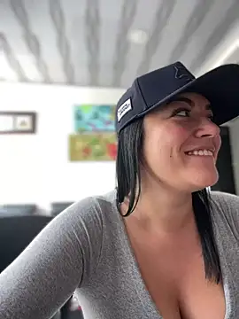 Lesly 10- online show from 03-07-26, 08:36