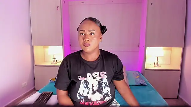 EmilyyStuart online show from 02-18-26, 03:37