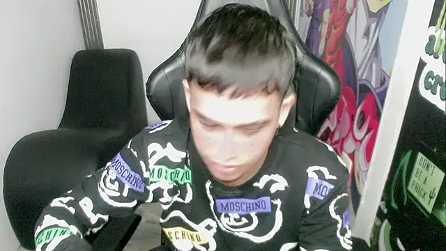 Snapshot of zacariasss_ chatting on 12-30-24, 03:14 zacariasss  online show from 12-30-24, 03:14