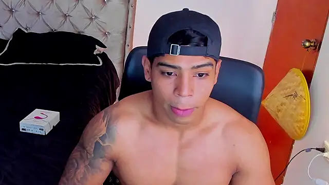 Andrew wolf7 online show from 01-08-26, 12:27