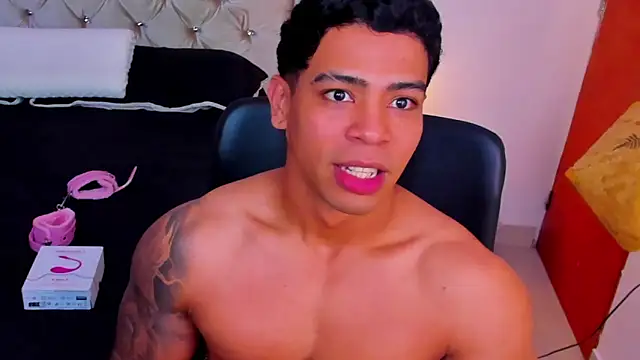 Snapshot of Andrew_wolf7 chatting on 02-25-26, 09:47 Andrew wolf7 online show from 02-25-26, 09:47