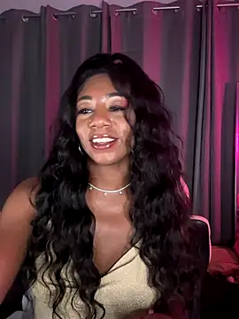 Snapshot of longislandprincess chatting on 09-19-25, 06:06 longislandprincess online show from 09-19-25, 06:06