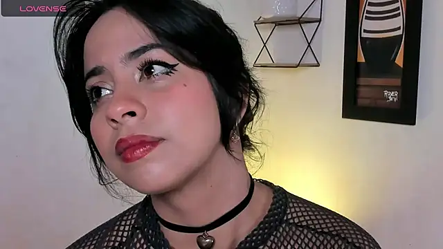 adriannyp 1 online show from 07-09-26, 07:42