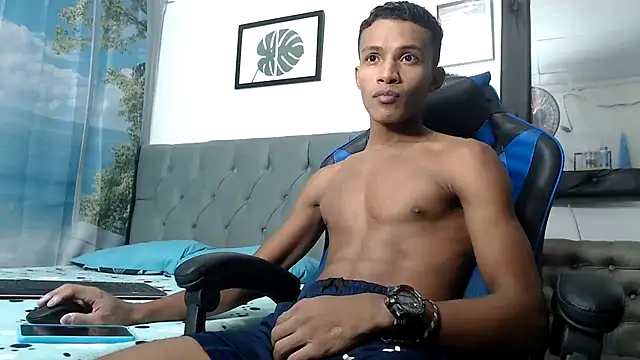 Snapshot of Ryan_Vergon chatting on 09-13-25, 04:01 Ryan Vergon online show from 09-13-25, 04:01