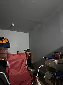 SluttyLyfe4L online show from 05-14-26, 09:56