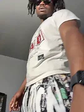 SluttyLyfe4L online show from 05-18-26, 09:30