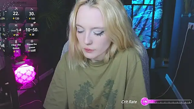 Crackling Tatii online show from 02-25-25, 08:53