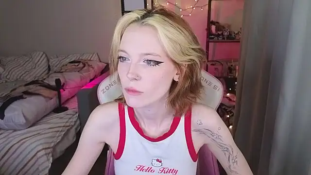 Crackling Tatii online show from 03-18-26, 06:20