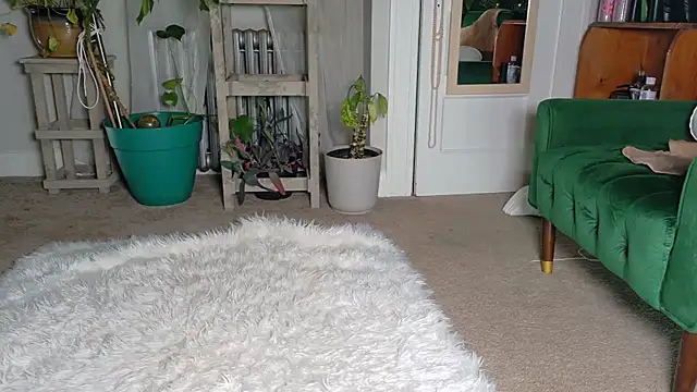 Snapshot of MistressKatie13xxx chatting on 10-16-25, 06:32 MistressKatie13xxx online show from 10-16-25, 06:32