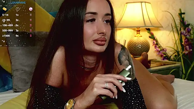 Snapshot of OneOutrageous chatting on 03-02-26, 04:36 OneOutrageous online show from 03-02-26, 04:36