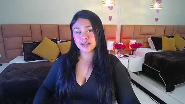 Snapshot of _Dulcinea_1 chatting on 03-10-25, 10:50 Dulcinea 1 online show from 03-10-25, 10:50