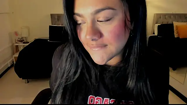 Snapshot of _Dulcinea_1 chatting on 02-14-26, 03:29 Dulcinea 1 online show from 02-14-26, 03:29