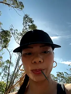 asian pina online show from 11-20-25, 04:57