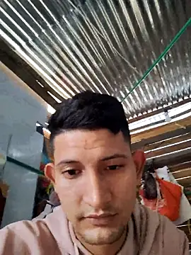 Juan Hotcaliemte online show from 12-21-25, 01:35